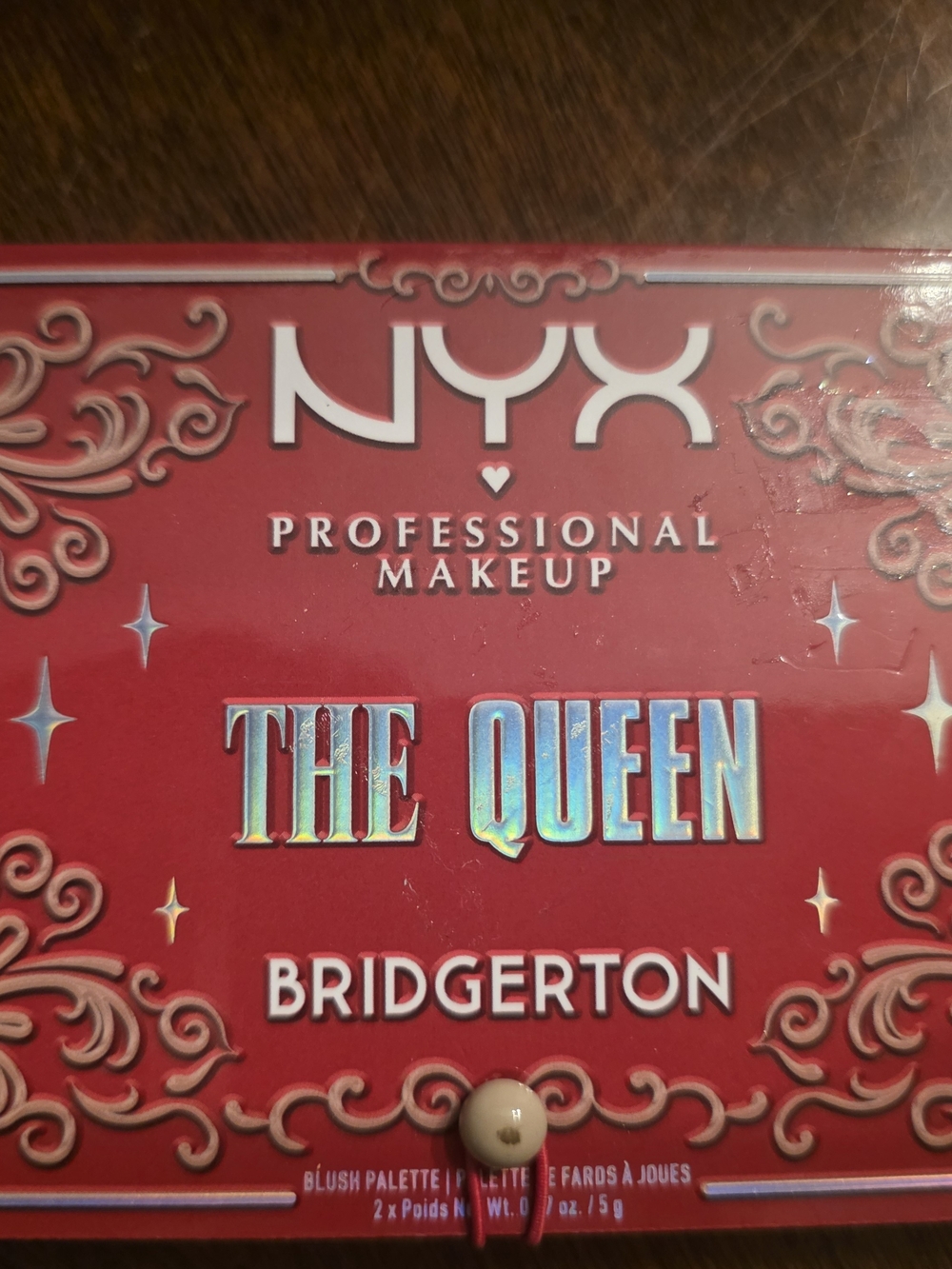 NYX The Queen Bridgerton Eyeshadow Palette - Red